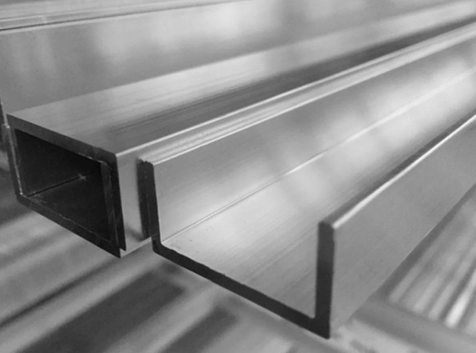 Швеллер алюминиевый 30x50x30x2x6000 мм АД31